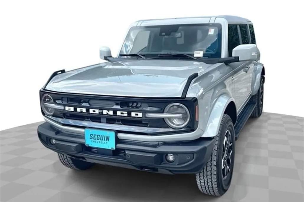 2024 Ford Bronco Outer Banks photo 1