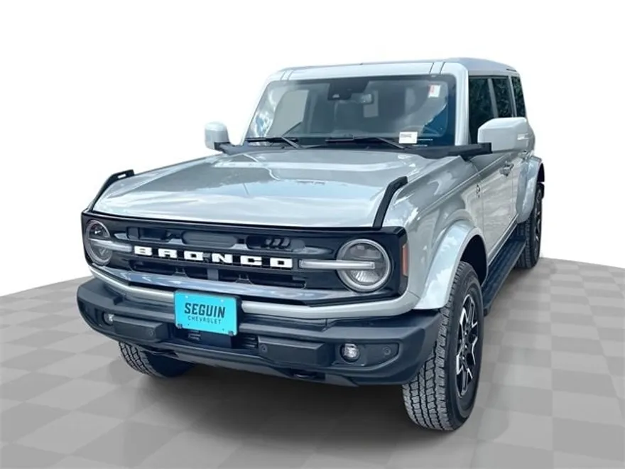2024 Ford Bronco Outer Banks photo 1