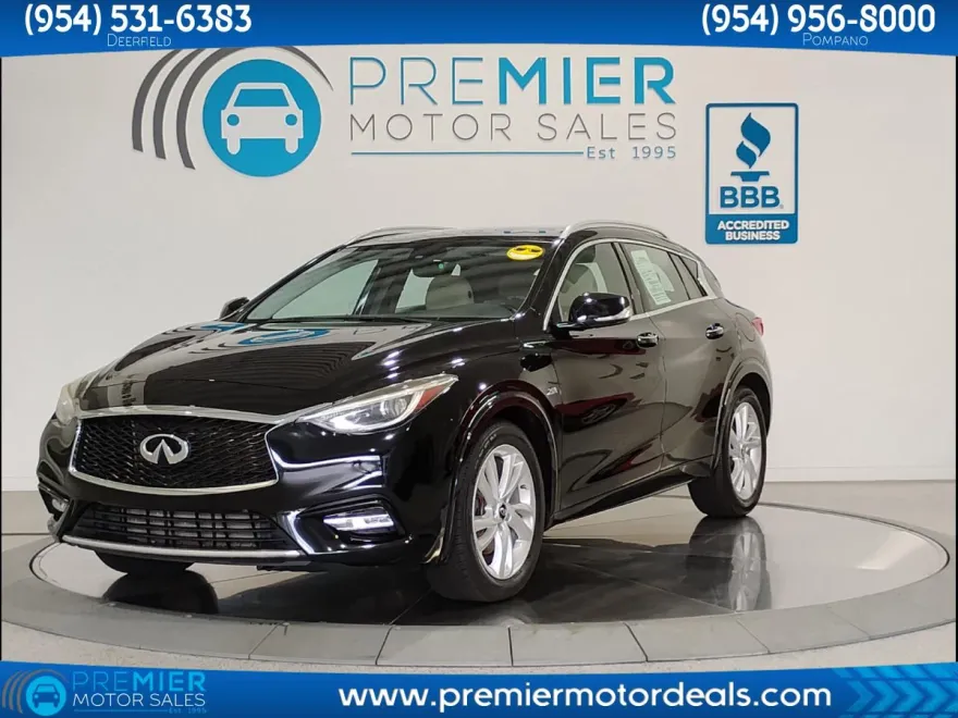 2018 Infiniti QX30 Base photo 1