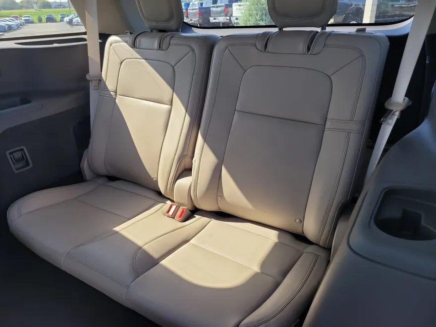 2022 Lincoln Aviator Grand Touring photo 1