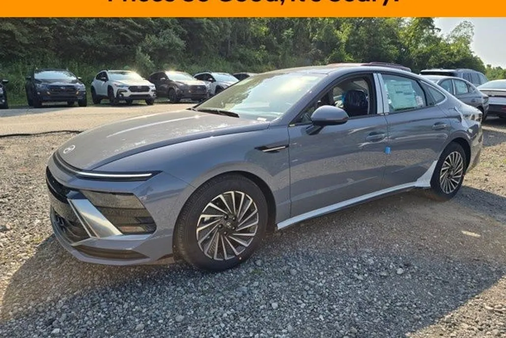 2025 Hyundai Sonata SEL photo 1