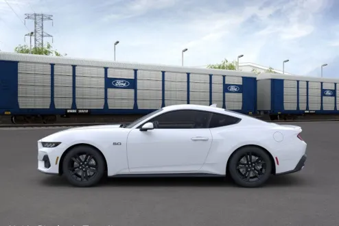 2025 Ford Mustang GT photo 3