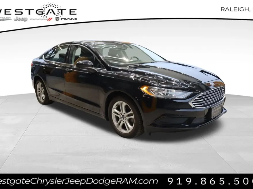 2018 Ford Fusion SE photo 1