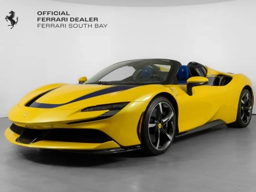 2023 Ferrari SF90 Spider photo 1