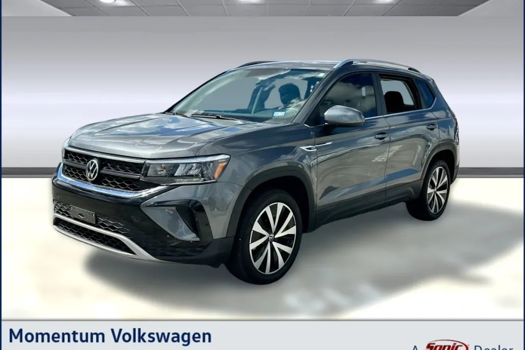2022 Volkswagen Taos SE photo 1