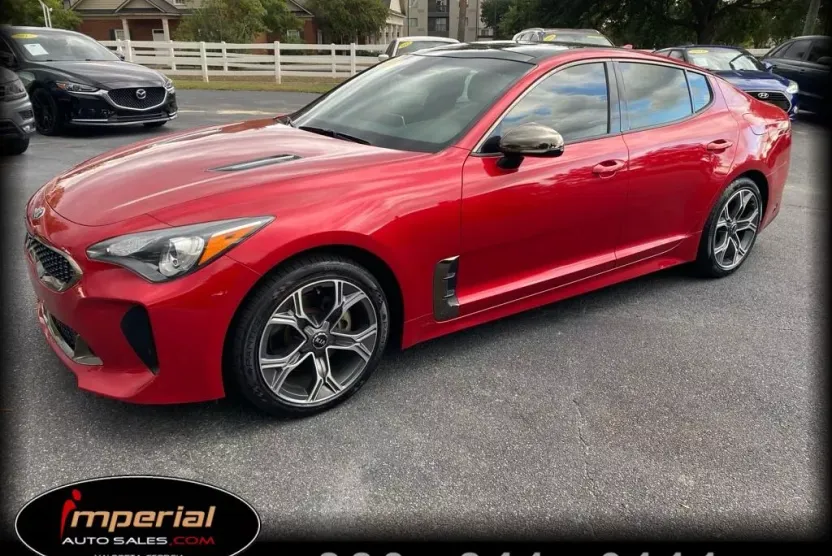 2020 Kia Stinger GT-Line photo 1