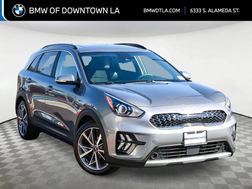 2022 Kia Niro Touring Special Edition photo 1