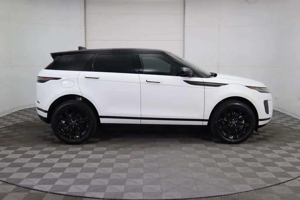 2025 Land Rover Range Rover Evoque S photo 1
