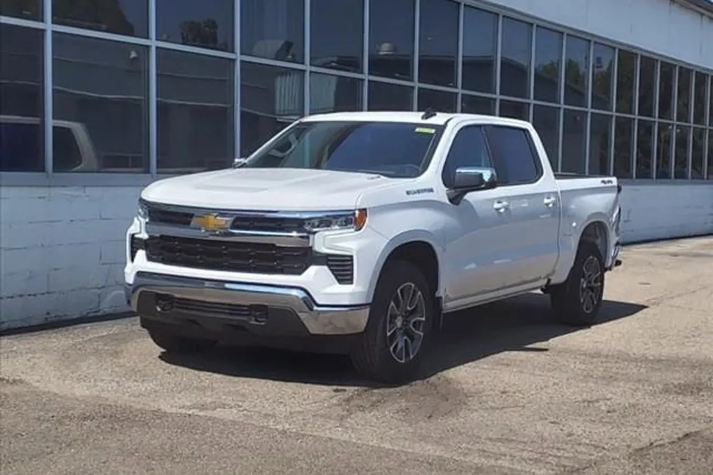 2025 Chevrolet Silverado 1500 LT photo 1