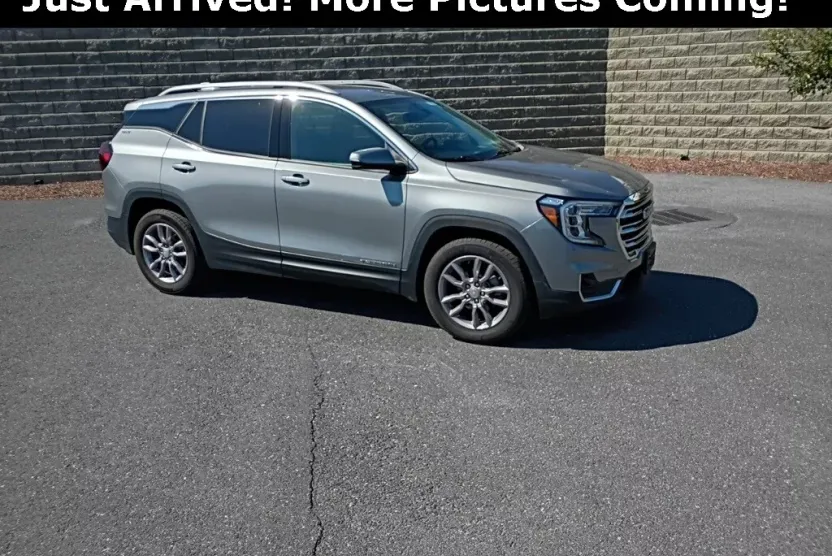 2024 Gmc Terrain SLT photo 1