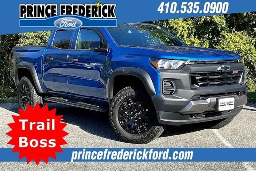 2024 Chevrolet Colorado Trail Boss photo 1