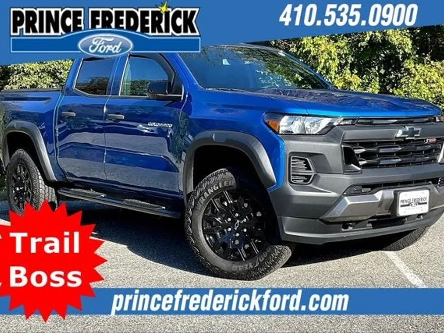 2024 Chevrolet Colorado Trail Boss photo 1