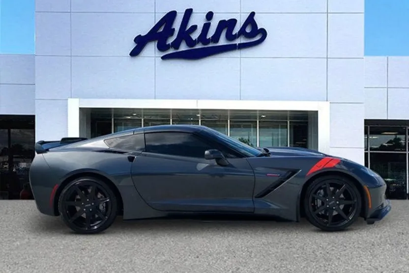 2017 Chevrolet Corvette Stingray 1LT photo 1