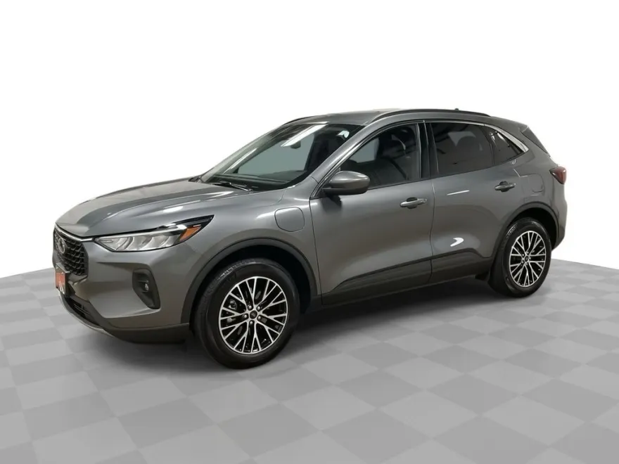 2024 Ford Escape Plug-In Hybrid photo 1