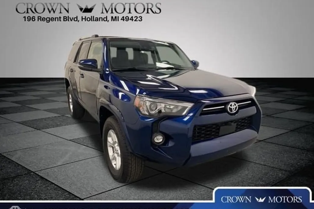 2024 Toyota 4Runner SR5 Premium photo 1
