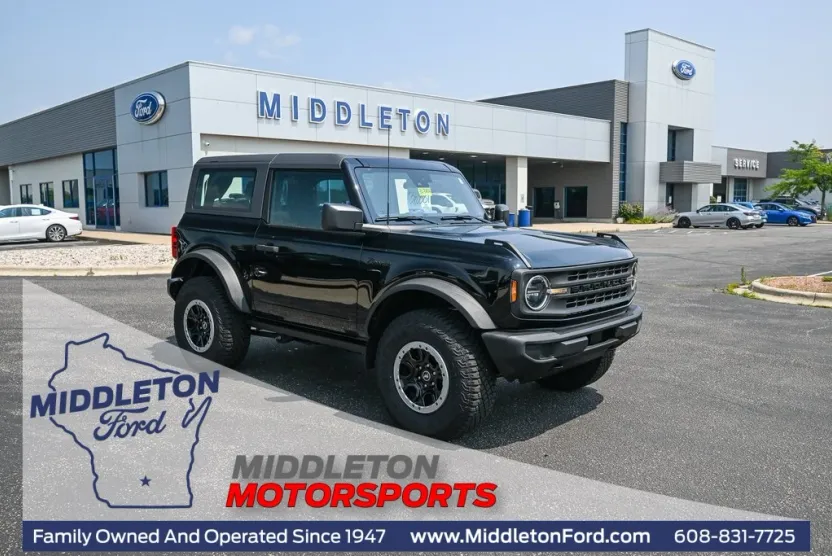 2023 Ford Bronco Base photo 1
