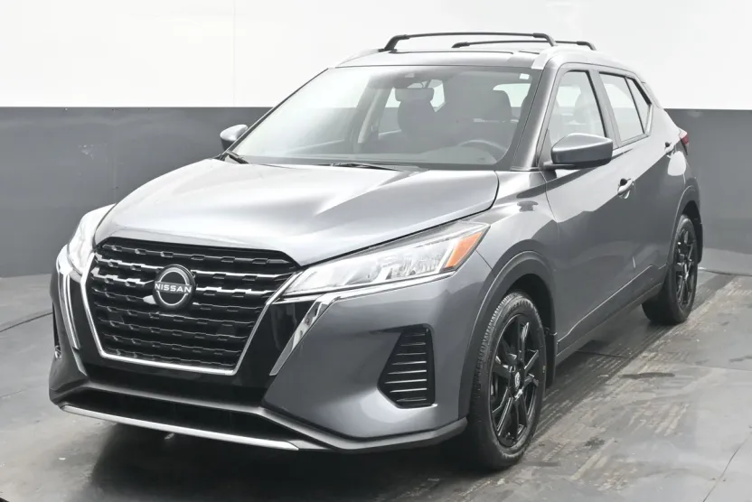 2024 Nissan Kicks SV photo 1