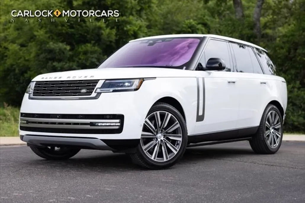 2023 Land Rover Range Rover SE photo 1