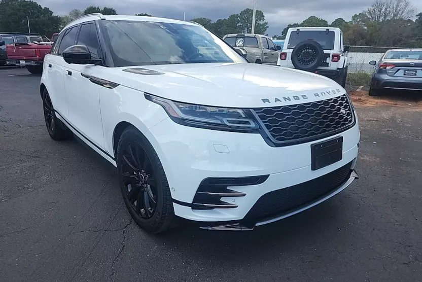 2018 Land Rover Range Rover Velar SE photo 1