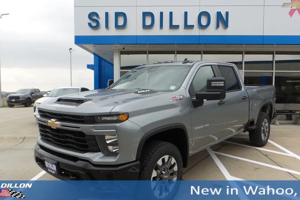 2026 Chevrolet Silverado 2500HD Custom photo 1