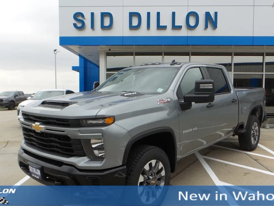2026 Chevrolet Silverado 2500HD Custom photo 1