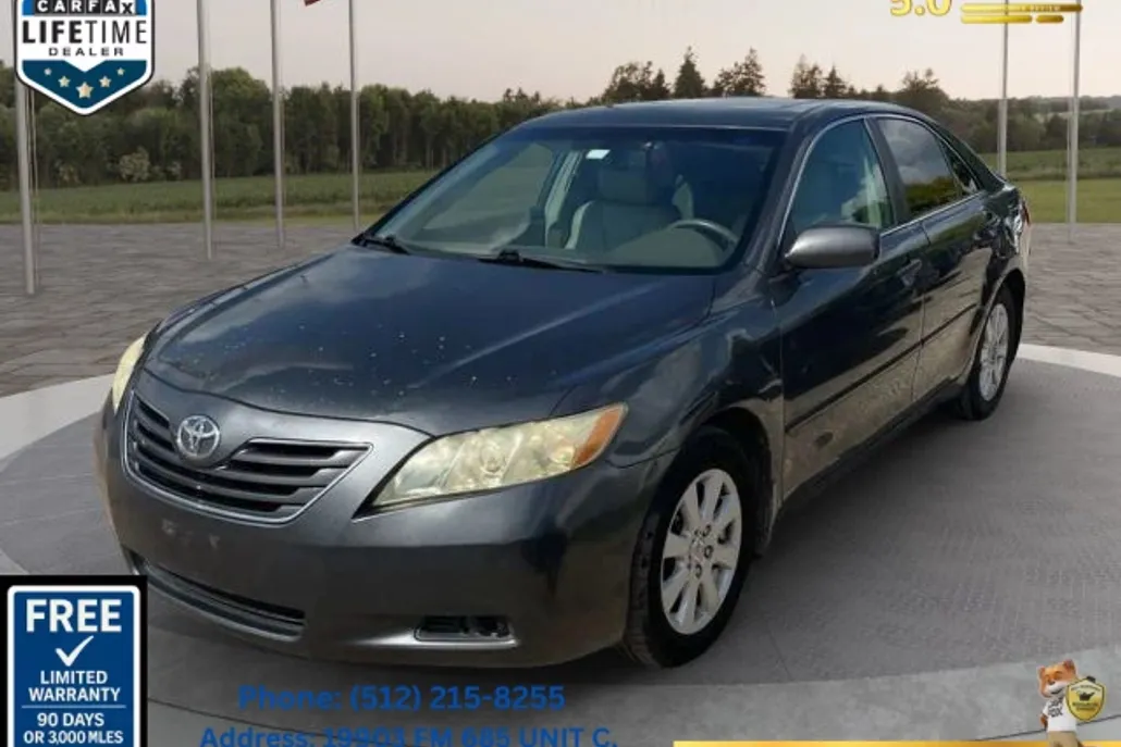 2009 Toyota Camry XLE photo 1