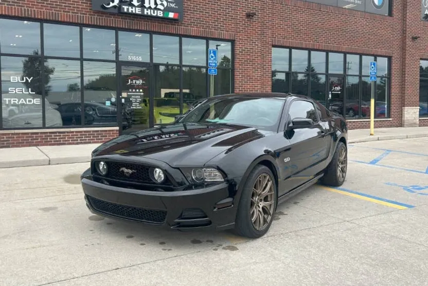 2014 Ford Mustang GT Premium photo 1