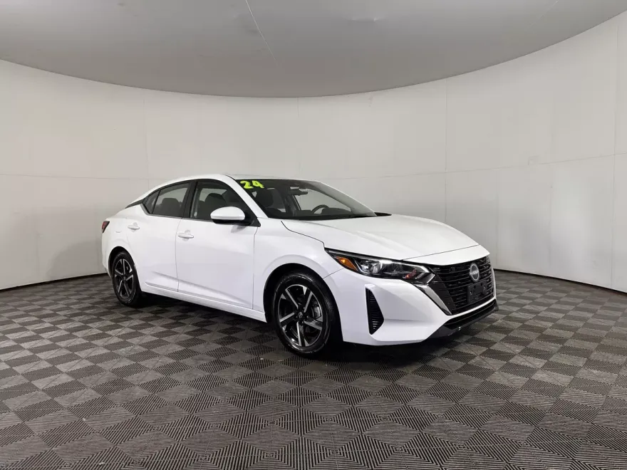 2024 Nissan Sentra SV photo 1