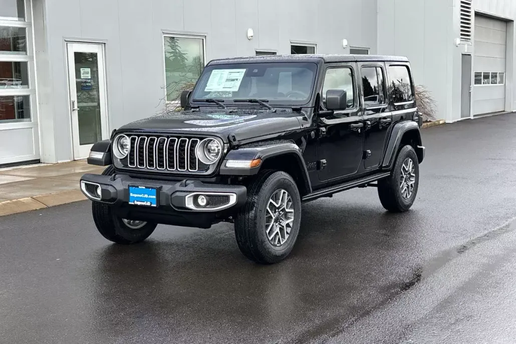 2025 Jeep Wrangler Sahara photo 1