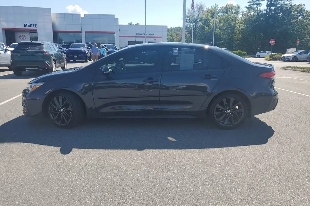 2023 Toyota Corolla XSE photo 1