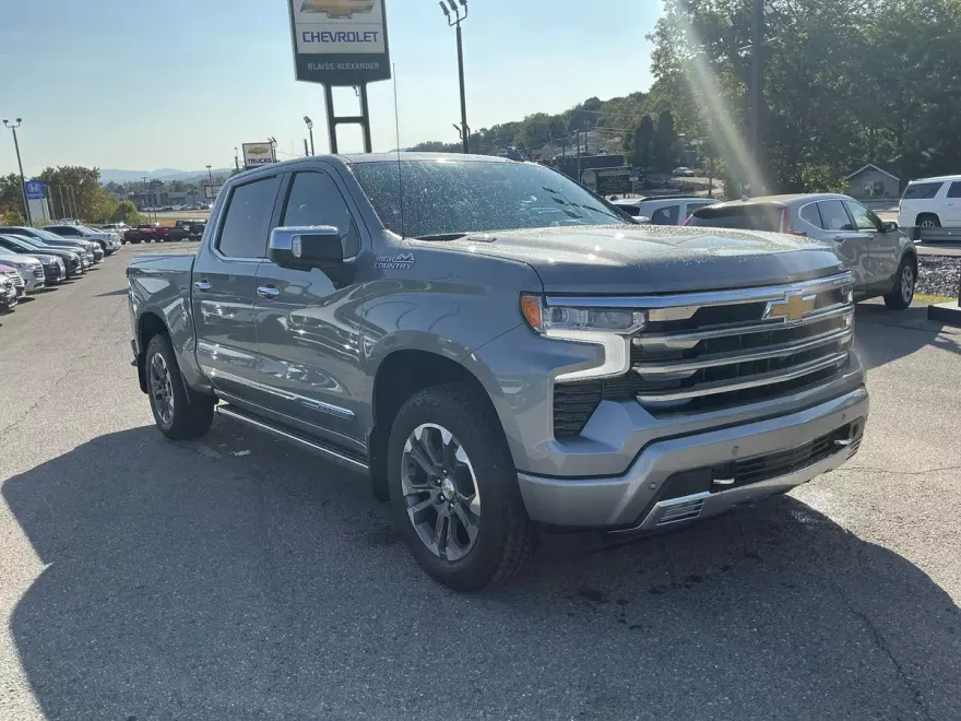 2025 Chevrolet Silverado 1500 High Country photo 1