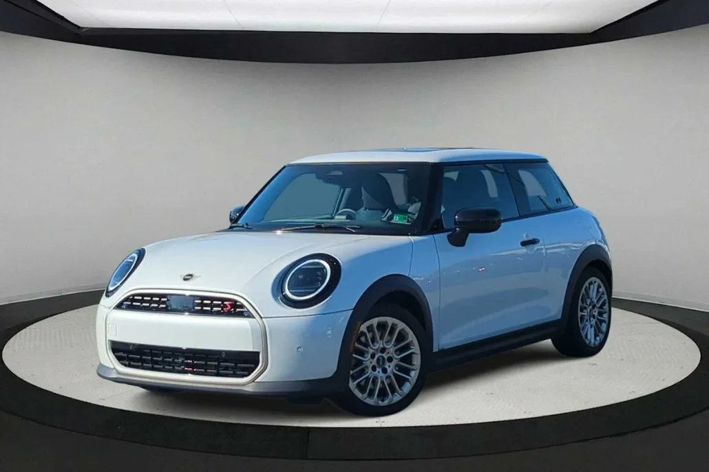 2025 Mini Cooper 2 Door Hardtop S photo 1