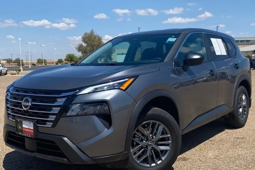 2024 Nissan Rogue S photo 1