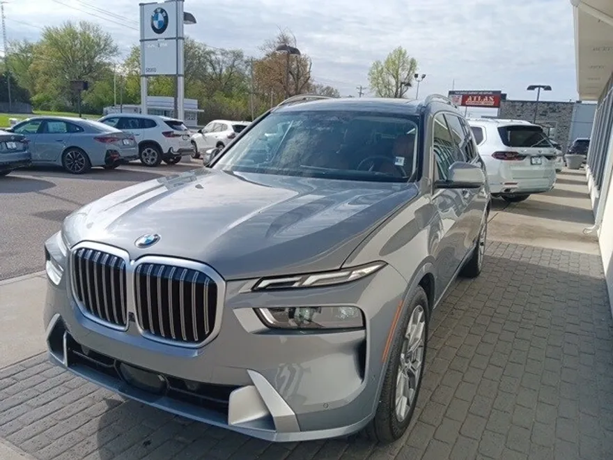 2025 Bmw X7 xDrive40i photo 1