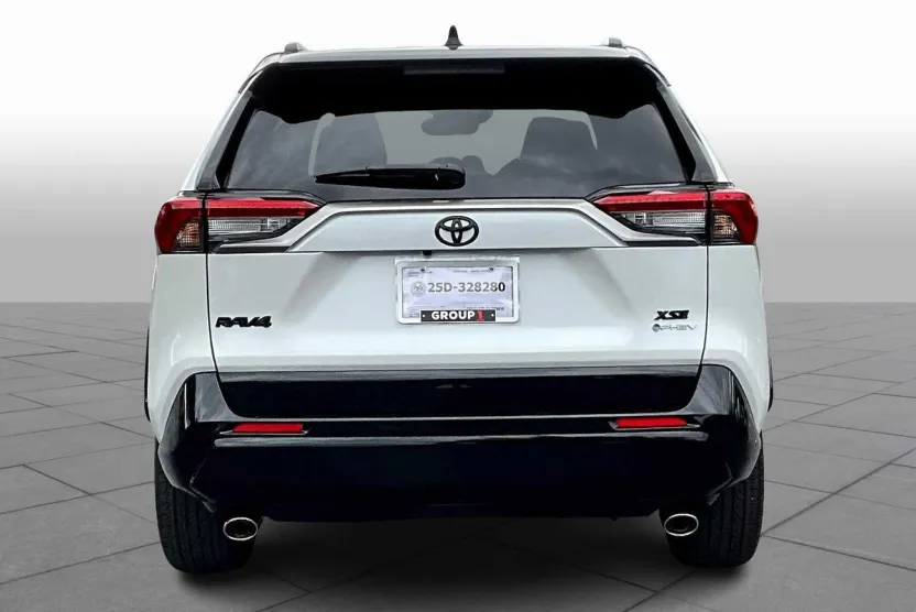2025 Toyota RAV4 Hybrid XSE Sport photo 1