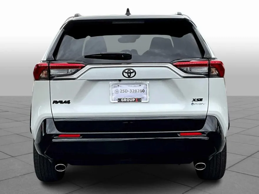 2025 Toyota RAV4 Hybrid XSE Sport photo 1