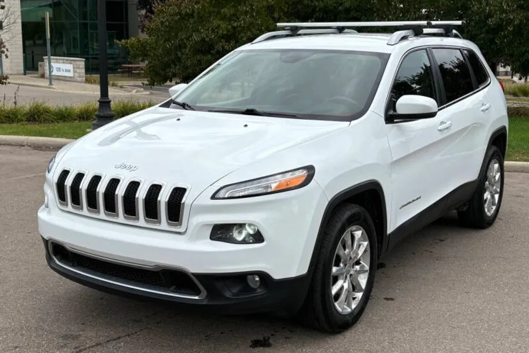 2015 Jeep Cherokee Limited photo 1