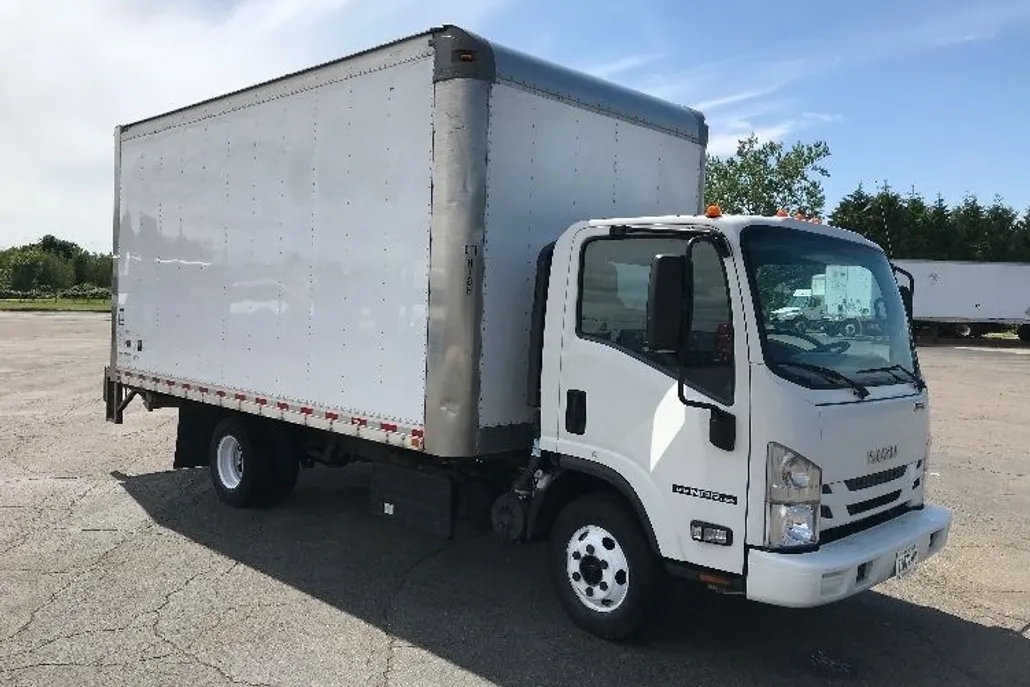 2021 Isuzu NPR photo 1