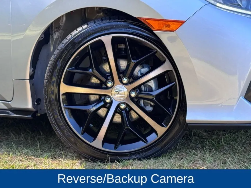 2021 Honda Civic Hatchback Sport photo 1