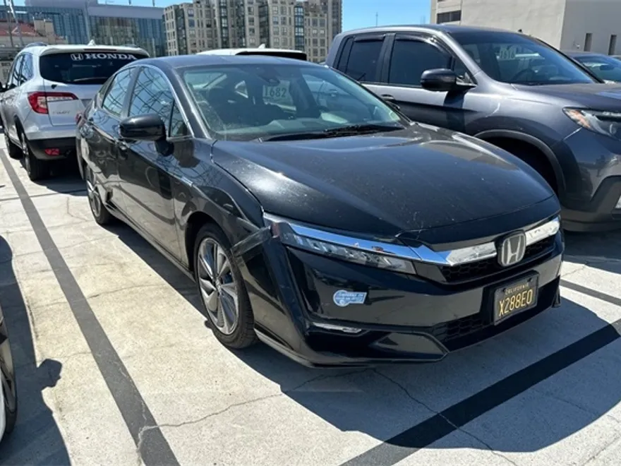 2020 Honda Clarity Plug-In Hybrid Touring photo 1