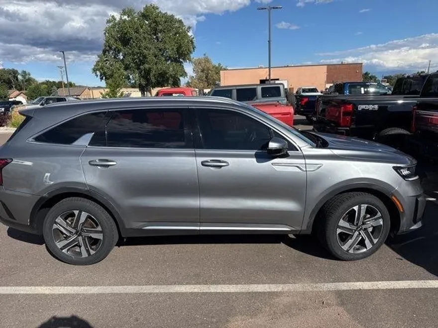 2023 Kia Sorento Hybrid EX photo 1