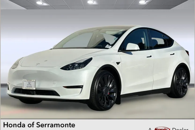 2023 Tesla Model Y Performance photo 1