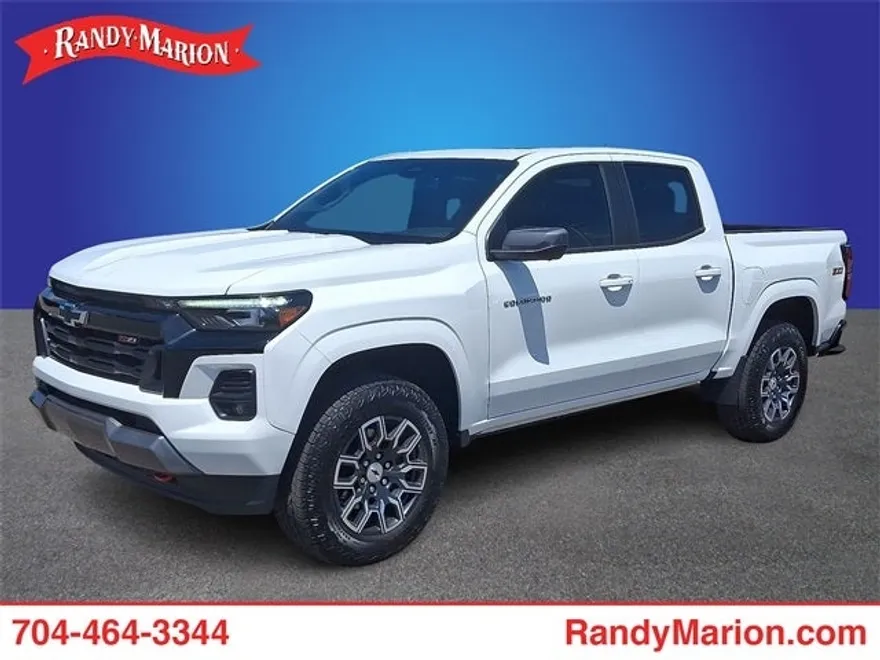 2025 Chevrolet Colorado Z71 photo 1