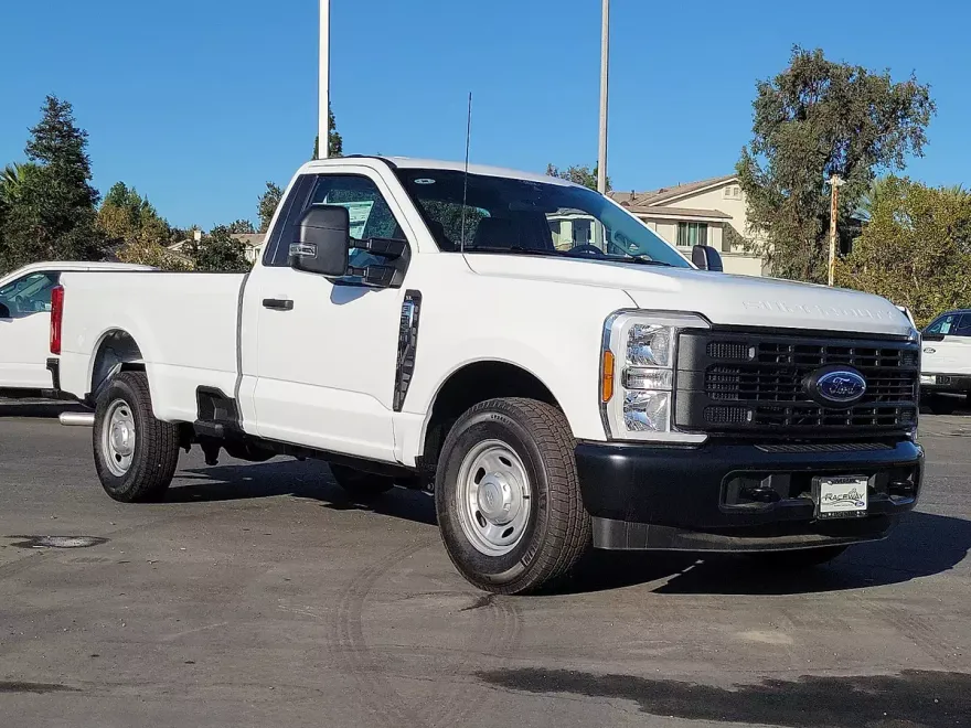 2025 Ford F-250 XL photo 1
