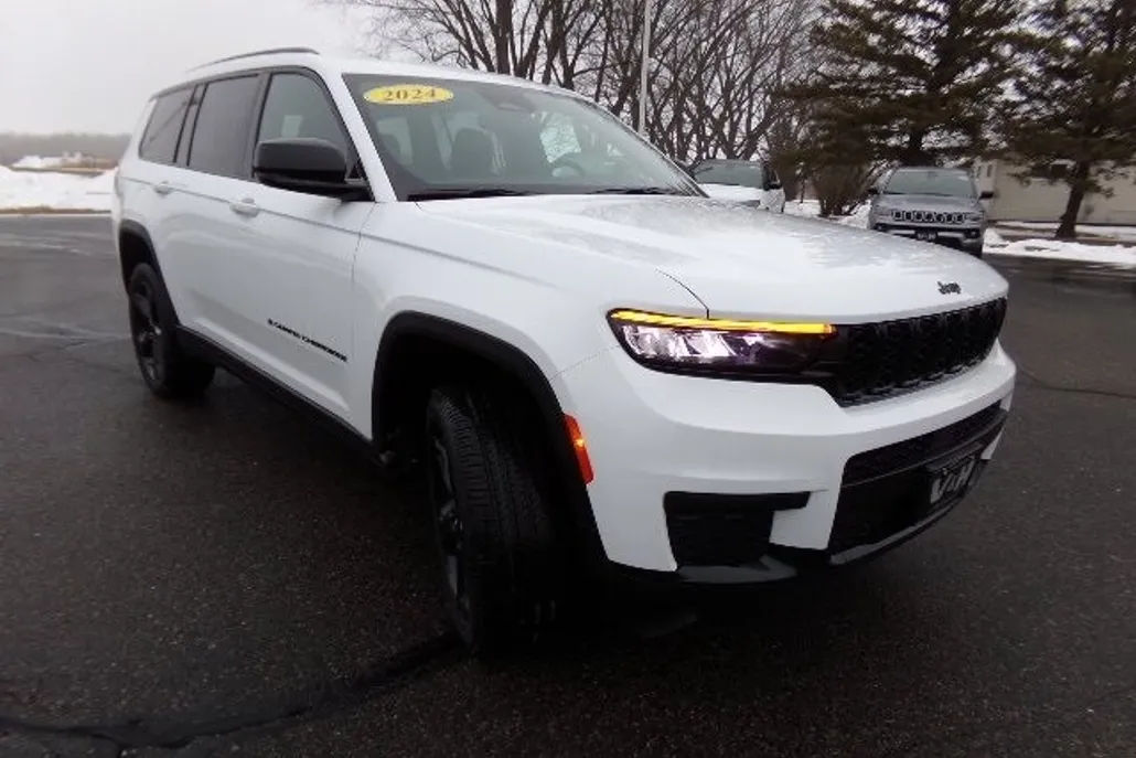 2024 Jeep Grand Cherokee Altitude X photo 1