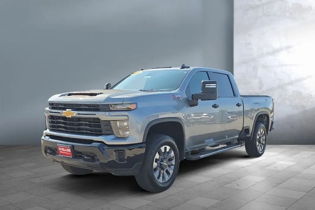 2024 Chevrolet Silverado 2500HD Custom photo 1