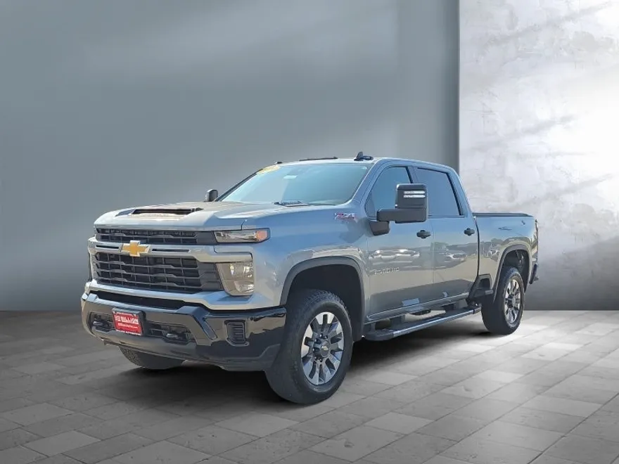 2024 Chevrolet Silverado 2500HD Custom photo 1