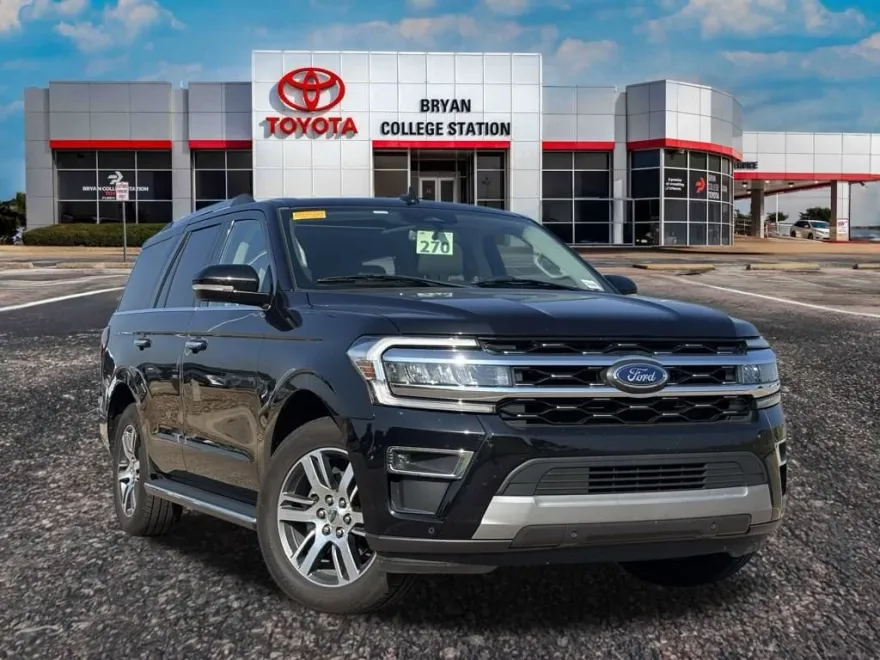 2023 Ford Expedition Limited photo 1