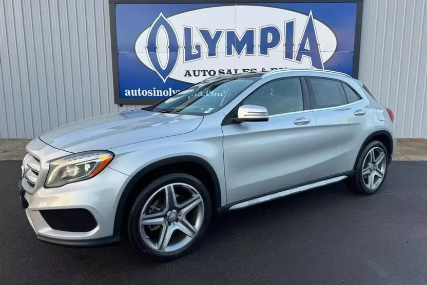 2015 Mercedes Benz GLA 250 4MATIC photo 1