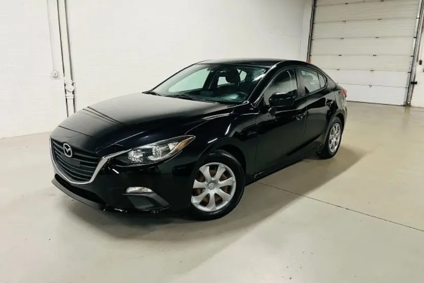 2015 Mazda Mazda3 i Sport Sedan photo 1